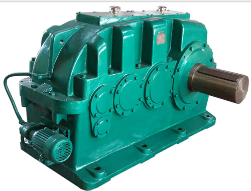 節(jié)能環(huán)保、高效穩(wěn)定的煉膠機(jī)同軸斜齒輪RX57減速機(jī)