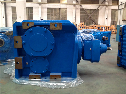 為什么減速機會出現(xiàn)漏油問題？