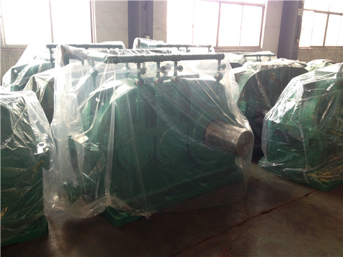 泰隆減速機(jī)中減速箱齒輪油的更換方法是什么？